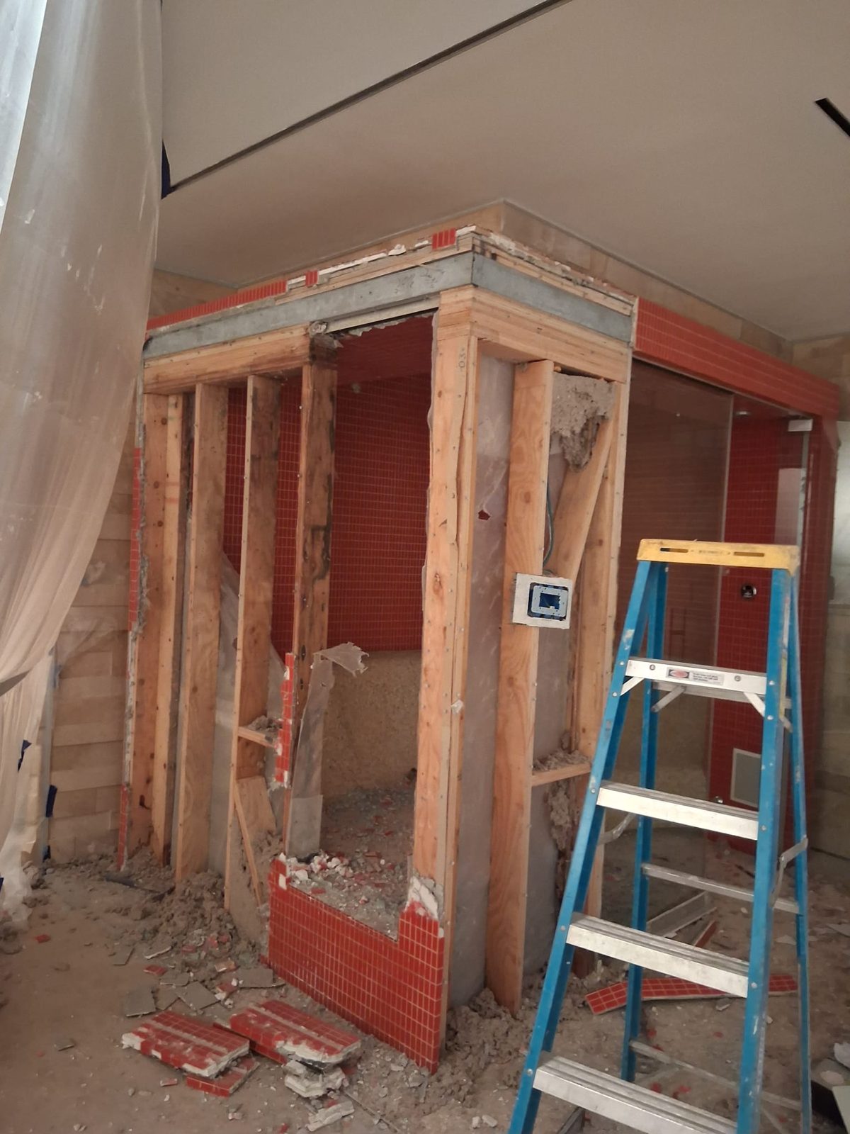Las Vegas Floor & Wall Removal project detail
